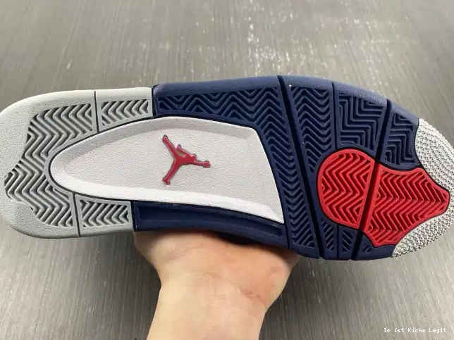 DH6927-140 4 Midnight Jordan Navy Air 0520